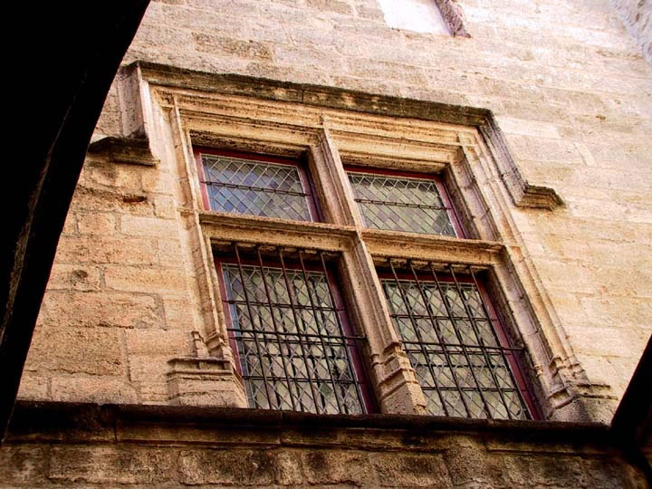 Une belle fentre  meneaux